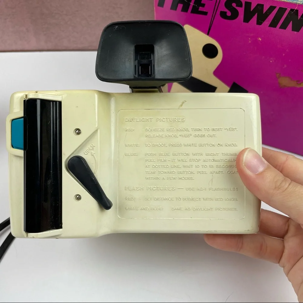 Vintage Polaroid The Swinger Land Camera Model 20 With Box